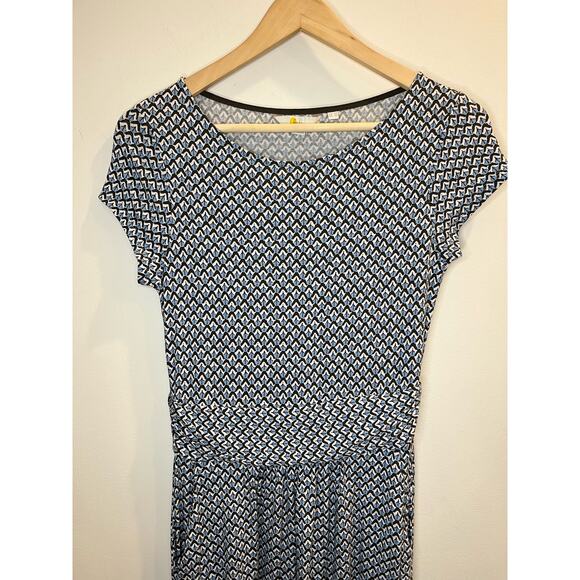 Boden Stretchy Viscose Dress Size 6 Petite Pockets geometric Pattern - Picture 3 of 6